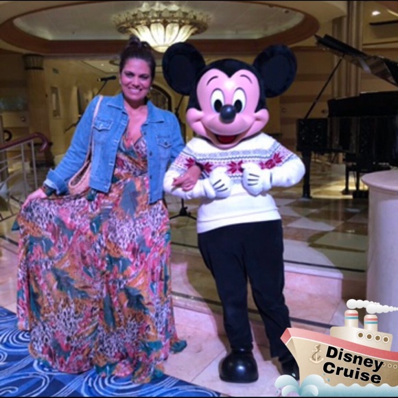 Meet your Posher, Camila - Picture 2 of 2